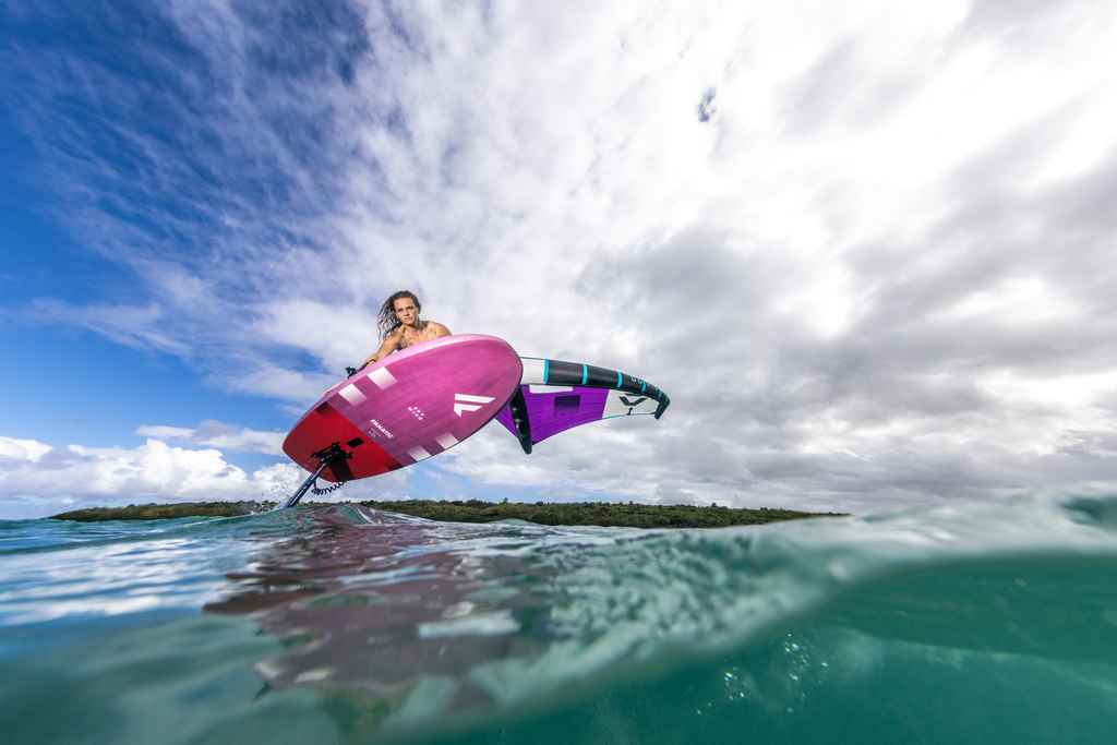 Pointe Desny wingfoil holidays