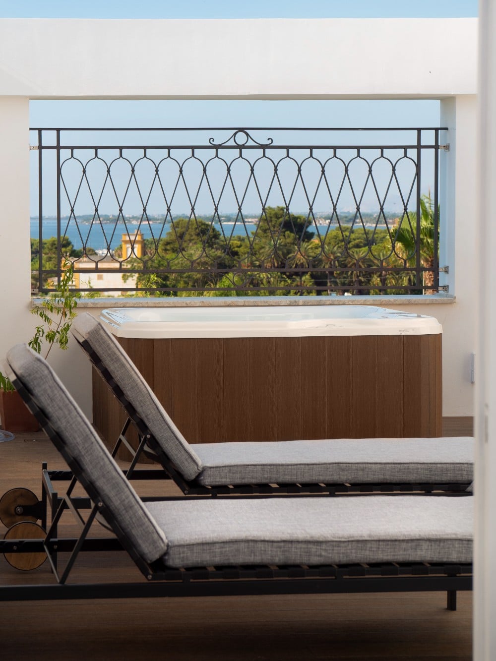 Marsala Villa, Lo Stagnone Sicily - wingfoil holidays