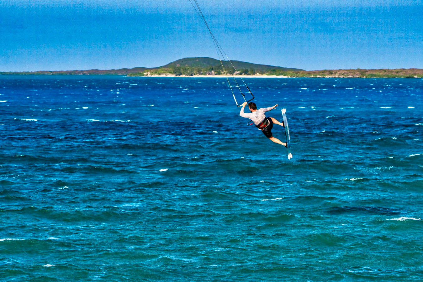 Babaomby Beach Resort, Sakalava Bay And Emerald Sea - wingfoil holidays