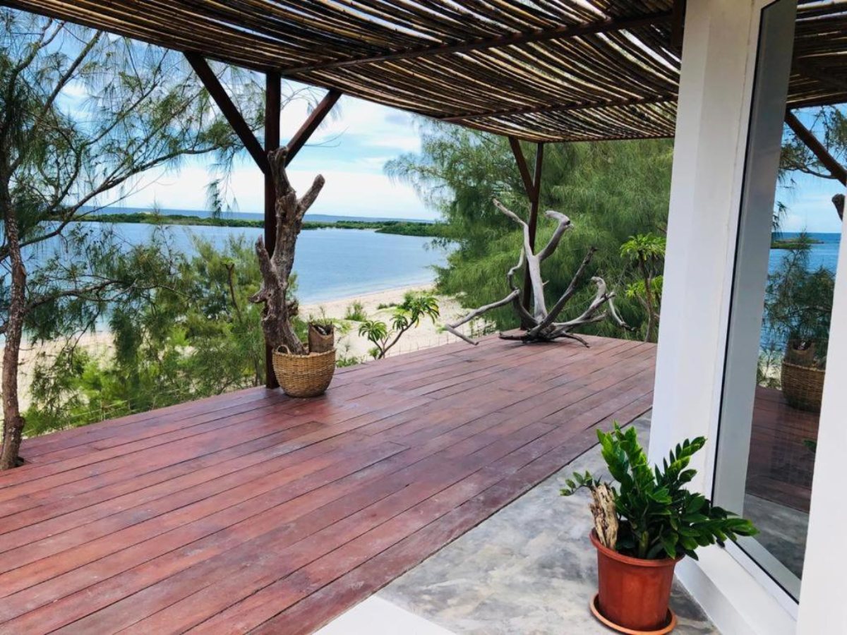 Sakalava Beach Kitesurf Lodge, Sakalava Bay And Emerald Sea - wingfoil holidays