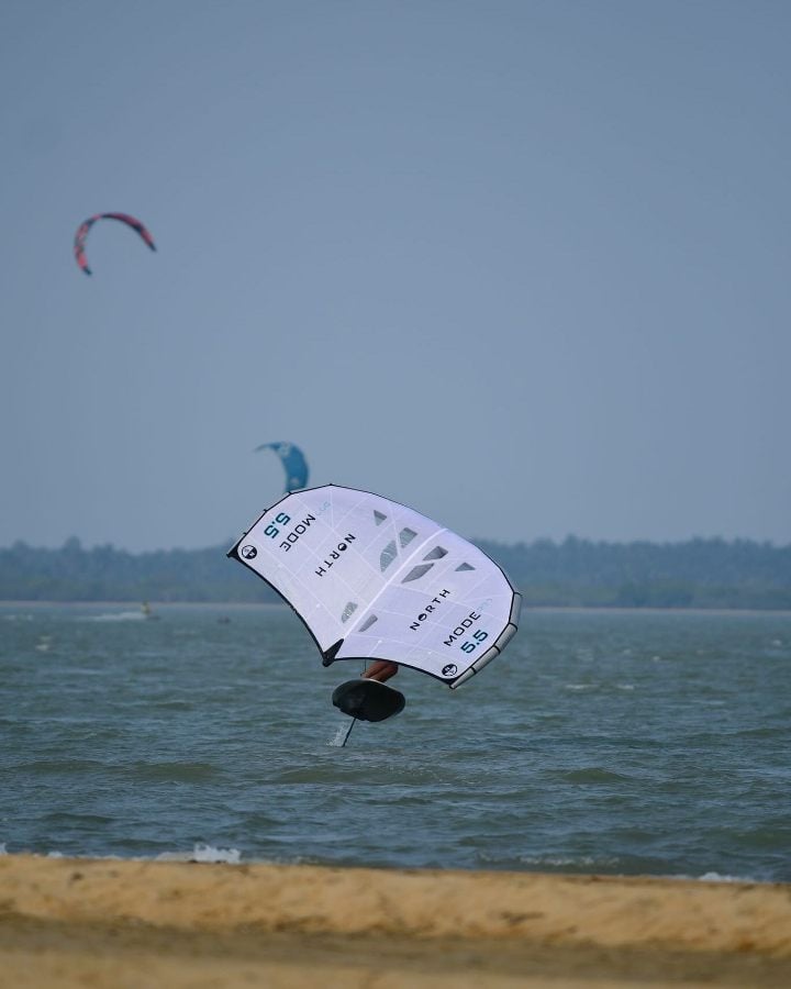 Kalpitiya wingfoil holidays