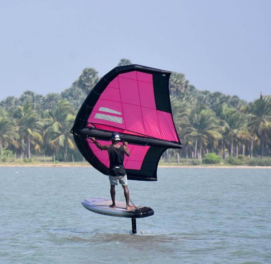 Kalpitiya wingfoil holidays