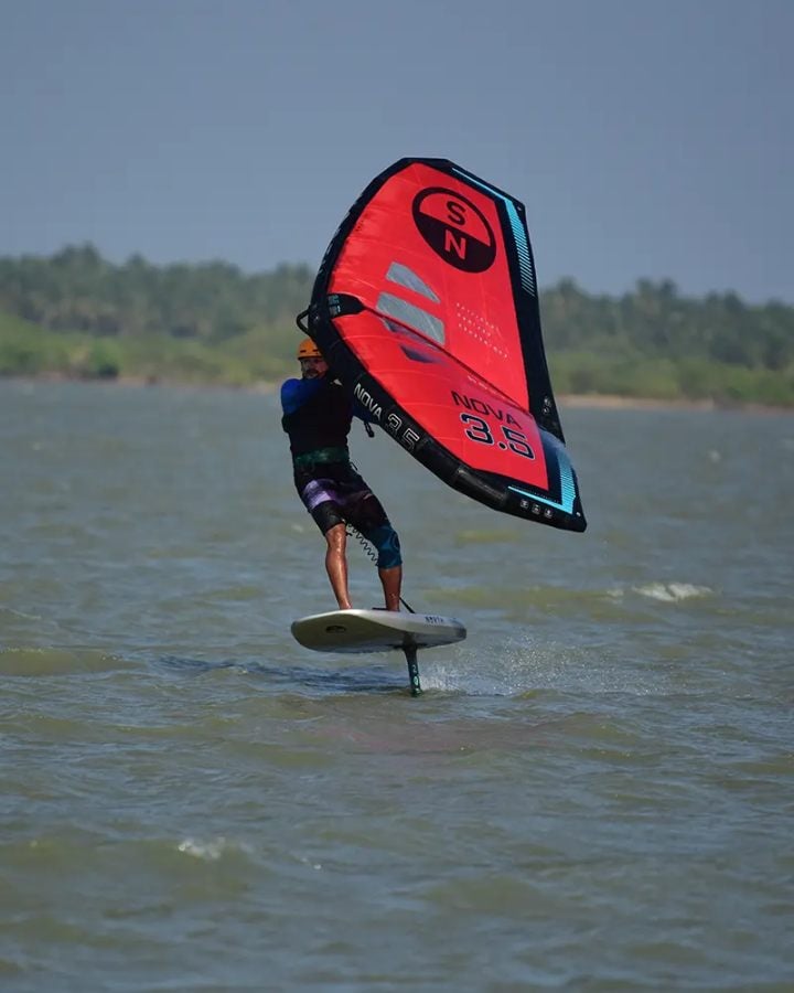 Kalpitiya wingfoil holidays