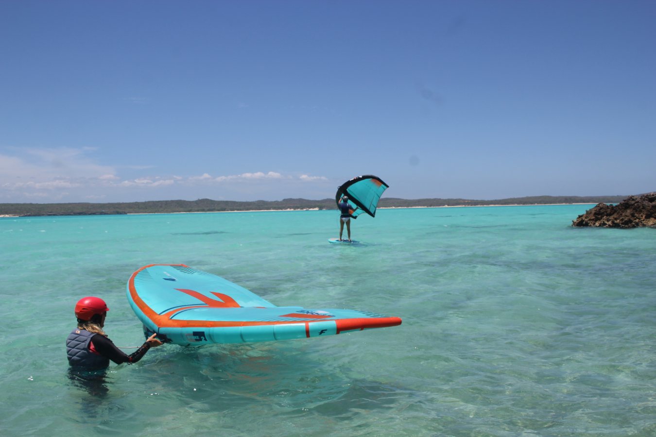 Sakalava Bay And Emerald Sea wingfoil holidays