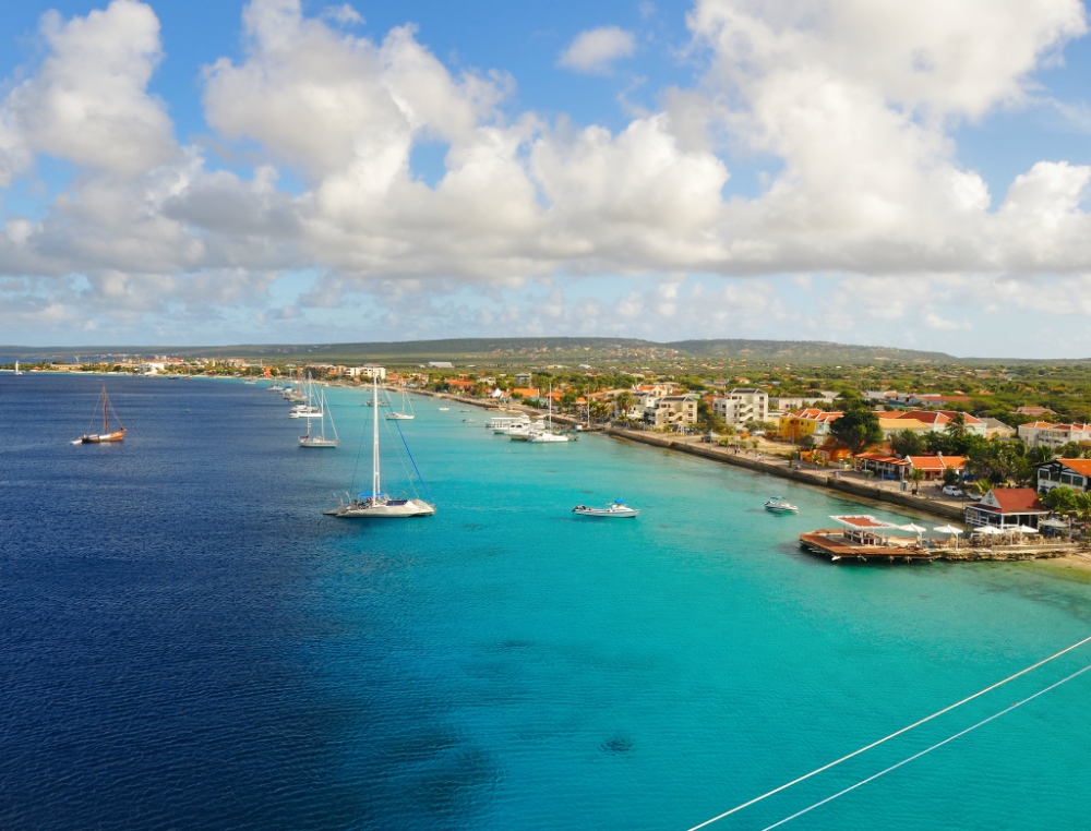 Bonaire wingfoil holidays